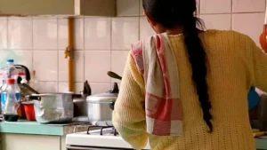 Empleada doméstica esperaba cobrar su sueldo pero fue vejada por su empleador